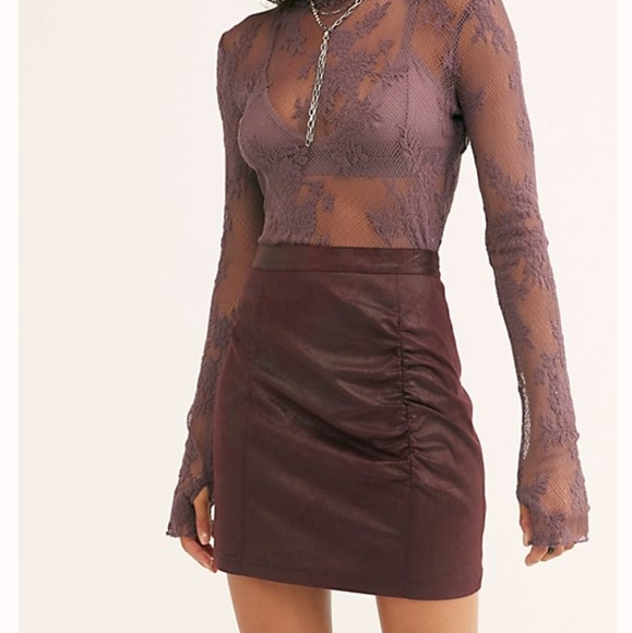 FREE PEOPLE RUMI RUCHED MINI SKIRT - Picture 5 of 8